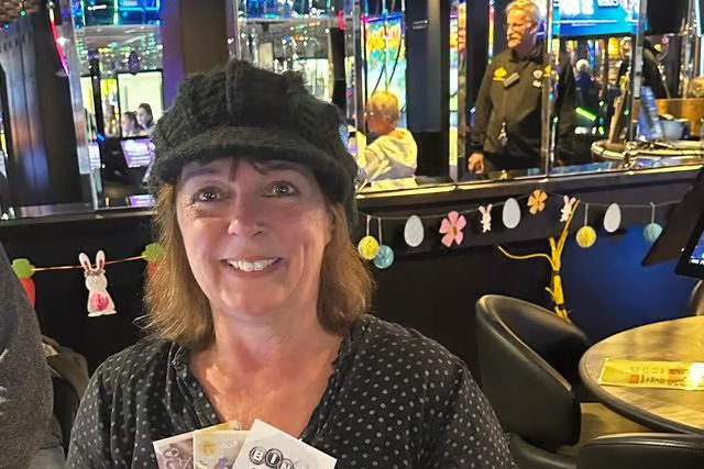 Hastings winner takes home £2,000 at Deluxe Bingo