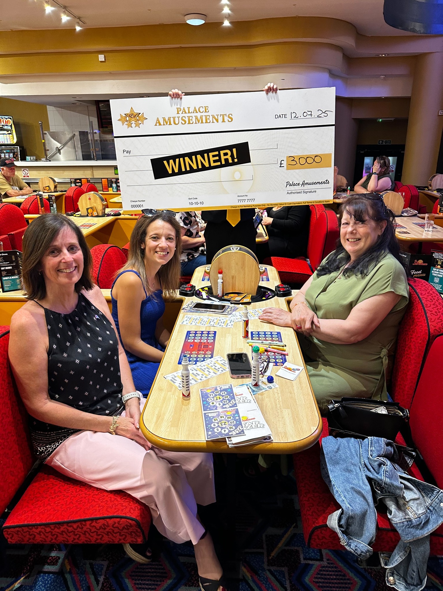 £3,000 Big Link Win @ The Deluxe